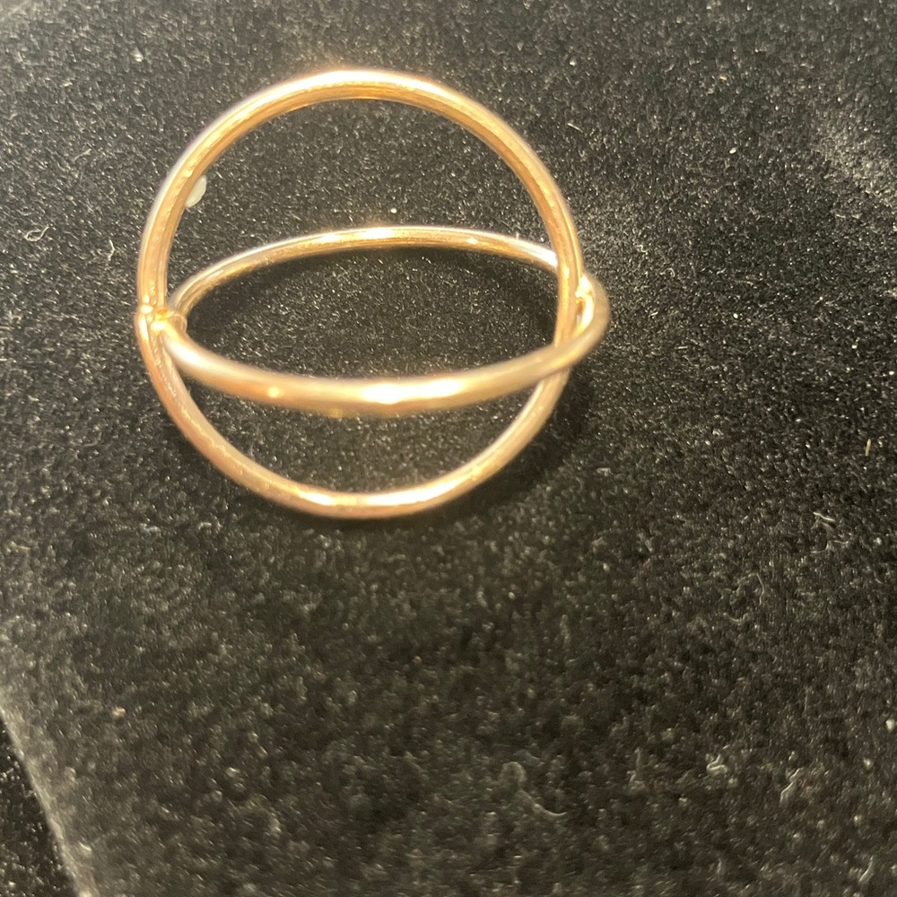 Elegant Gold-Tone Double Band Ring